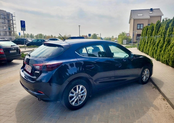 Mazda 3 cena 56900 przebieg: 73360, rok produkcji 2018 z Radziejów małe 137